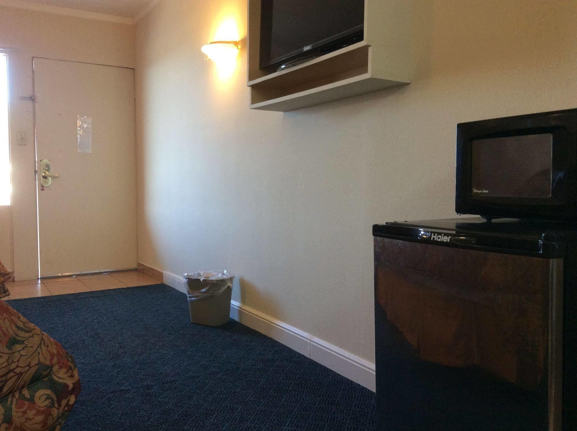 Motel 6 ברלינגטון מראה חיצוני תמונה