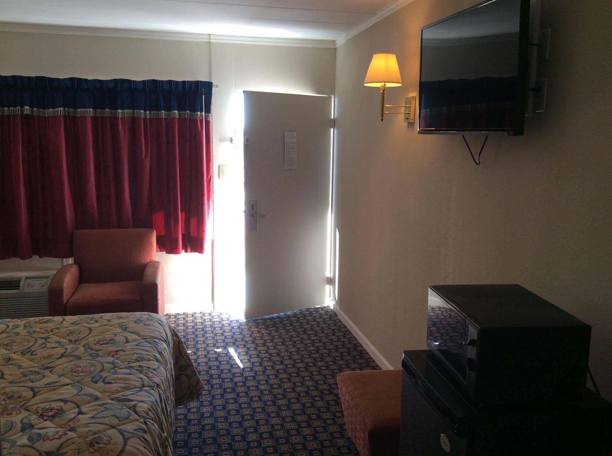 Motel 6 ברלינגטון מראה חיצוני תמונה