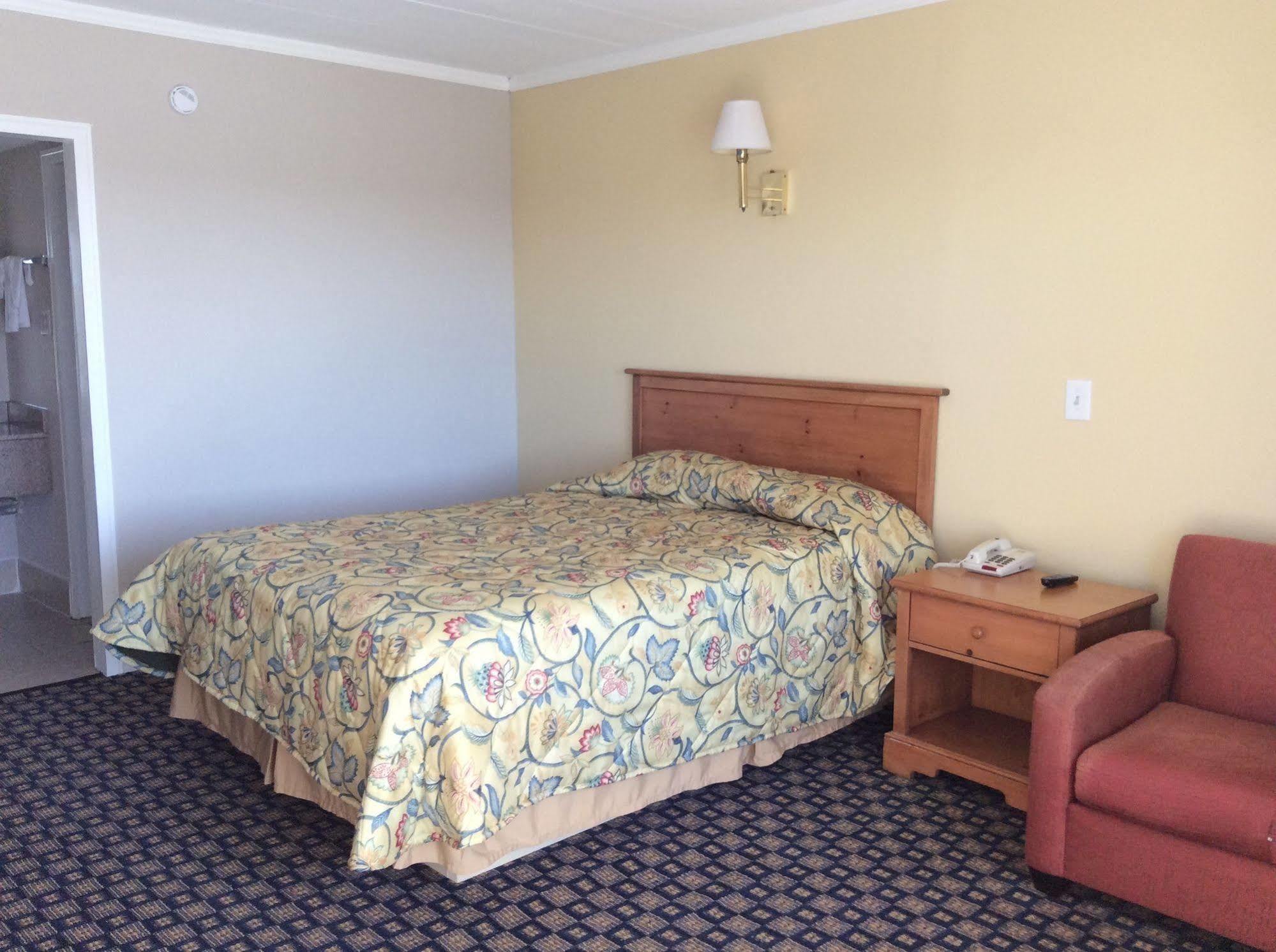 Motel 6 ברלינגטון מראה חיצוני תמונה