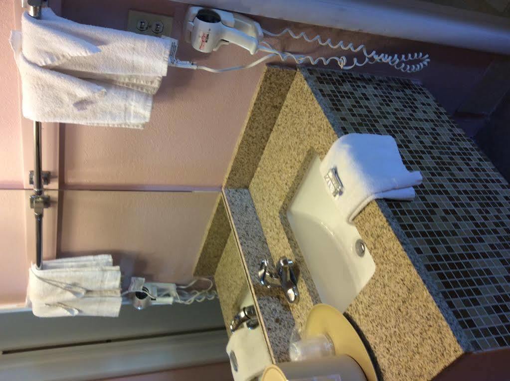 Motel 6 ברלינגטון מראה חיצוני תמונה